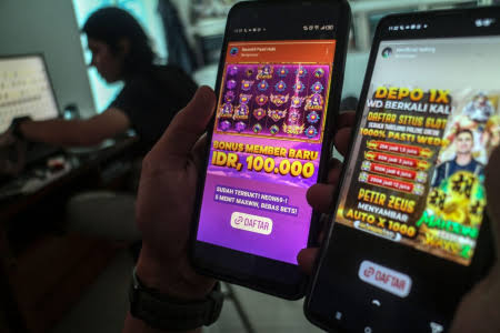 Game slot adalah salah satu bentuk hiburan kasino yang paling digemari, dengan berbagai tema menarik yang dirancang untuk memikat